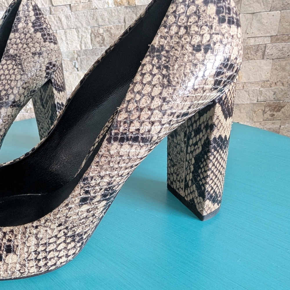 M.Gemi Made In Italy Lustro Snake-Embossed Python Leather Block Heel Pumps EU 38 image 4